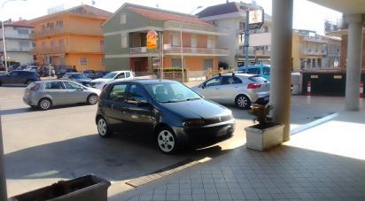 Negozio / locale commerciale di 50 m² in Castellalto (64020)