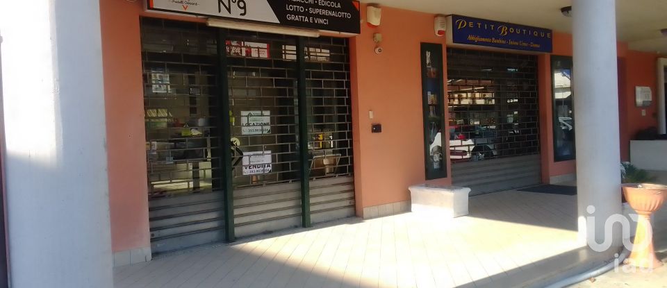 Negozio / locale commerciale di 50 m² in Castellalto (64020)
