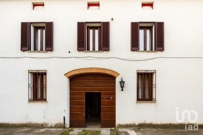 Block of flats in Gazzuolo (46010) of 472 m²