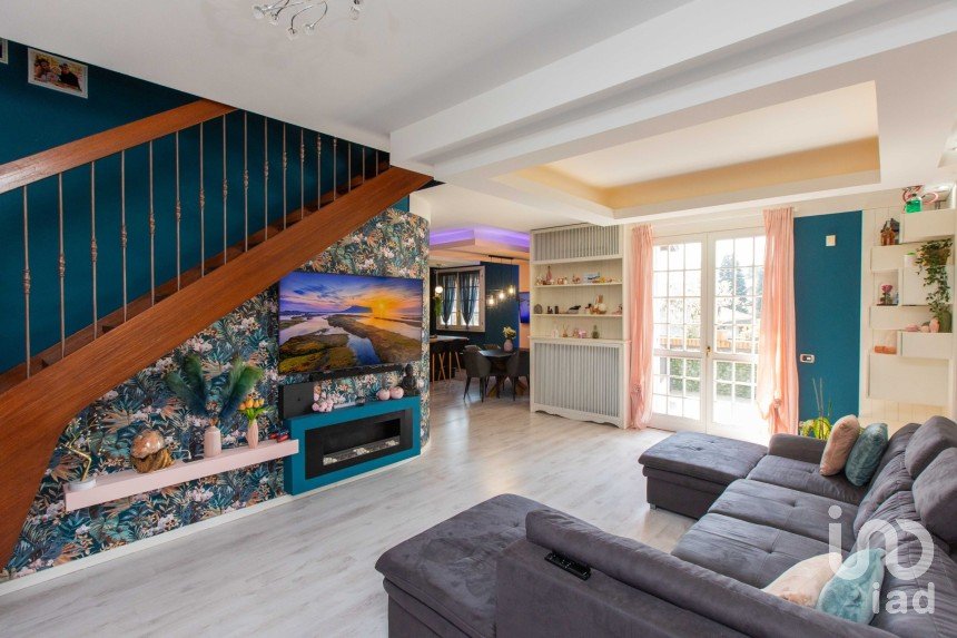 Four-room apartment of 149 m² in Olgiate Olona (21057)