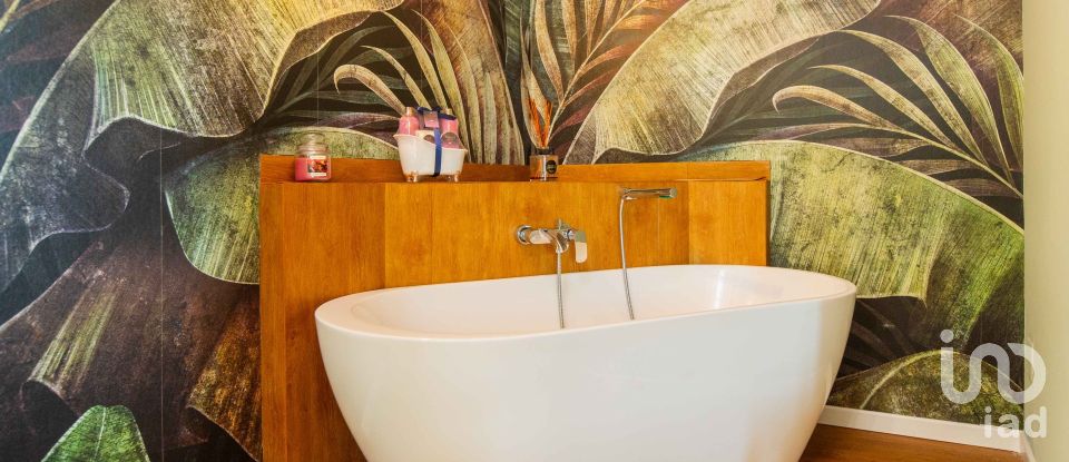 Four-room apartment of 149 m² in Olgiate Olona (21057)