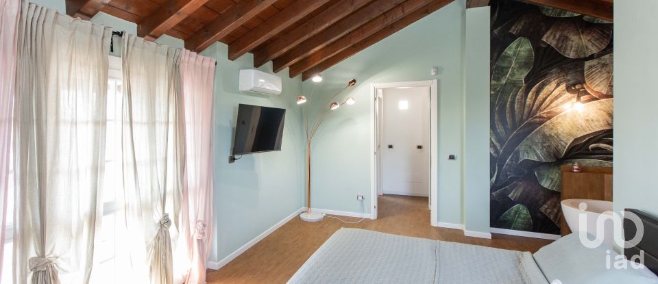 Four-room apartment of 149 m² in Olgiate Olona (21057)