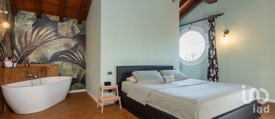 Four-room apartment of 149 m² in Olgiate Olona (21057)