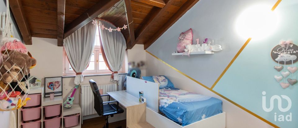 Four-room apartment of 149 m² in Olgiate Olona (21057)