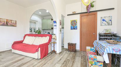 Two-room apartment of 53 m² in Genova (16165)
