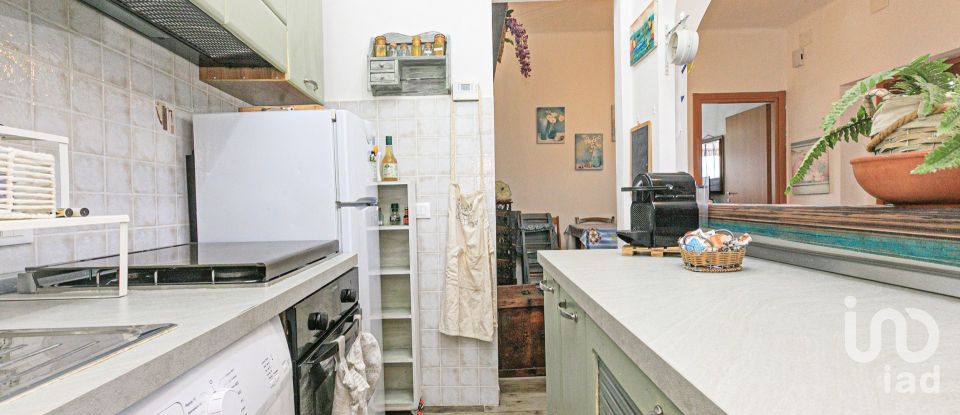 Bilocale di 53 m² a Genova (16165)