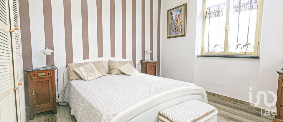 Bilocale di 53 m² a Genova (16165)