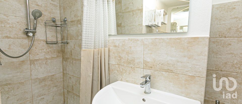 Bilocale di 53 m² a Genova (16165)