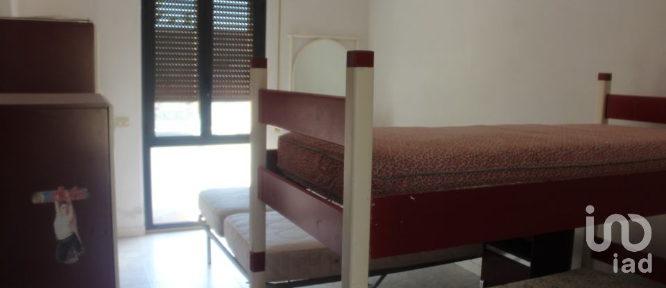 Casa indipendente 30 locali di 630 m² in Fano (61032)