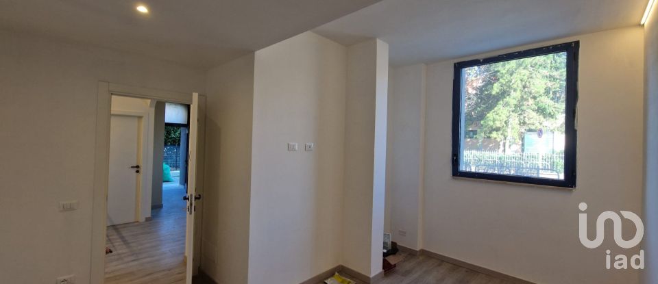 Appartamento 5 locali di 75 m² a Montemarciano (60018)