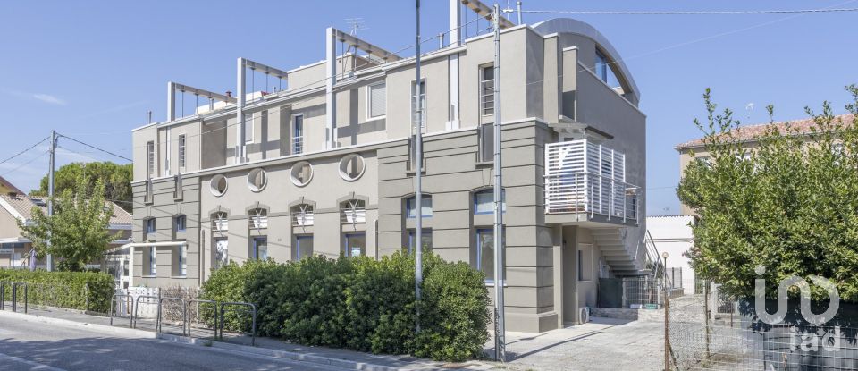 Appartamento 5 locali di 75 m² a Montemarciano (60018)