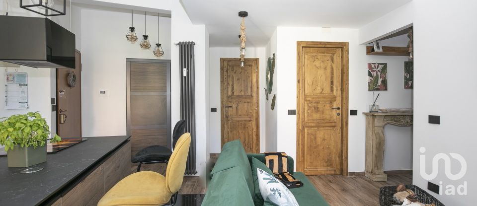 Appartamento 6 locali di 85 m² a Genova (16126)