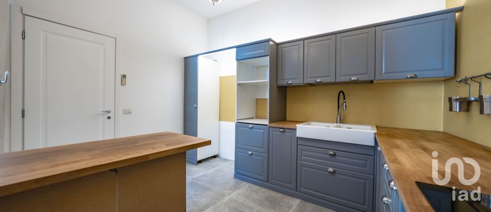 Quadrilocale di 207 m² a Verona (37122)