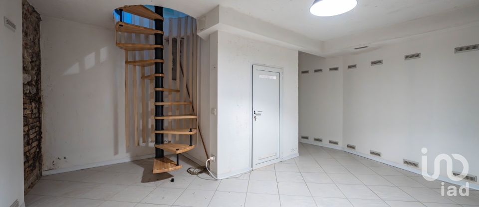 Quadrilocale di 207 m² a Verona (37122)