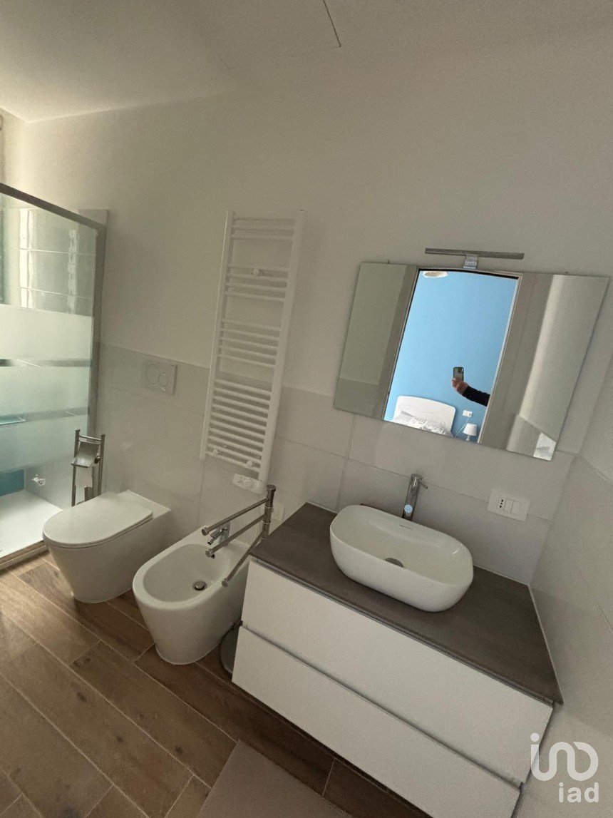 Two-room apartment of 20 m² in Milano (20158)