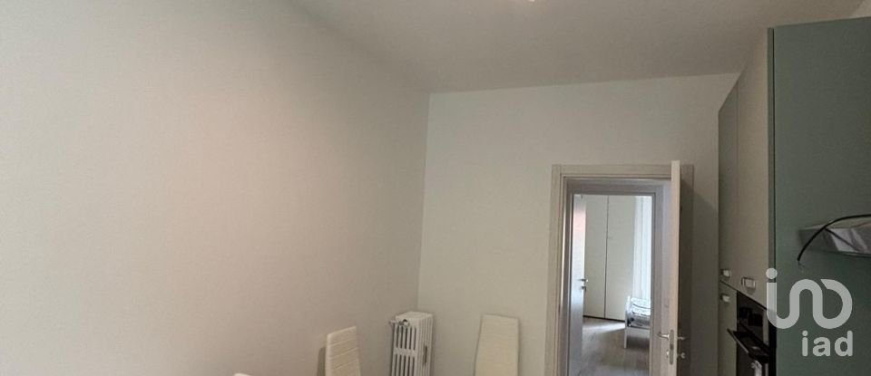 Two-room apartment of 20 m² in Milano (20158)