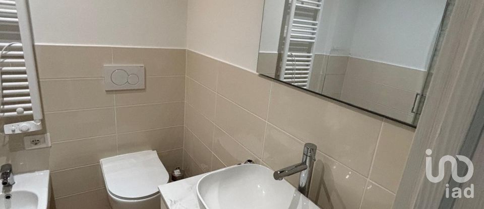 Two-room apartment of 20 m² in Milano (20158)