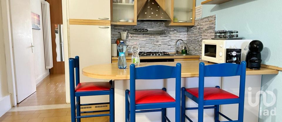 Bilocale di 60 m² a Desenzano del Garda (25015)