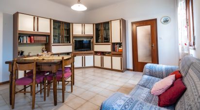 Villa Bifamiliare 6 locali di 335 m² in Argenta (44011)