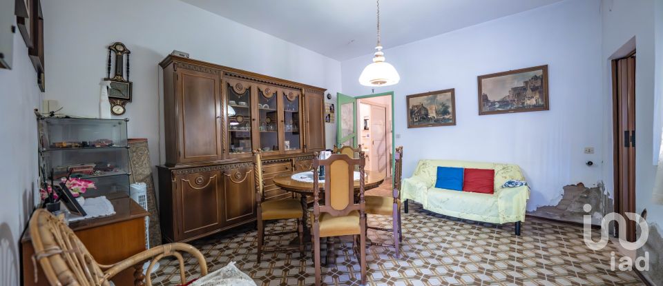 Villa Bifamiliare 6 locali di 335 m² in Argenta (44011)