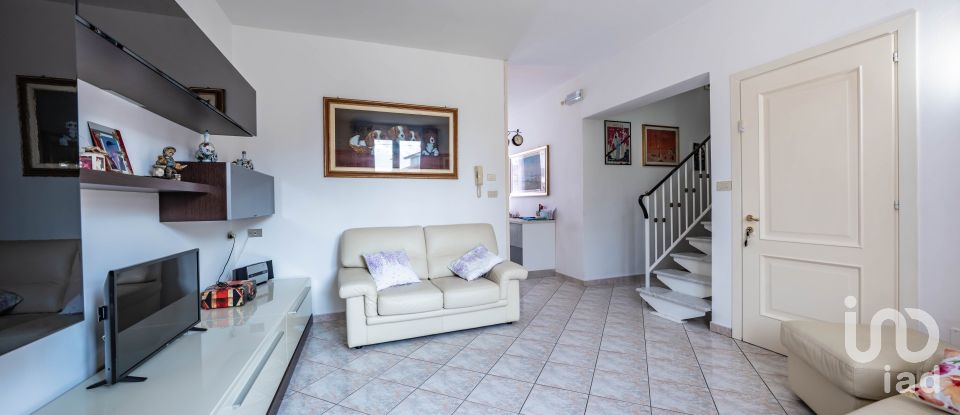 Casale 6 locali di 235 m² in Lagosanto (44023)