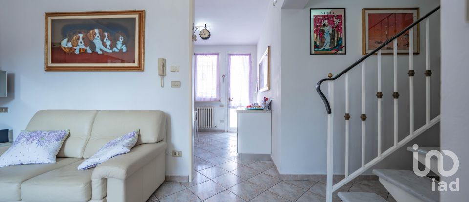 Casale 6 locali di 235 m² in Lagosanto (44023)