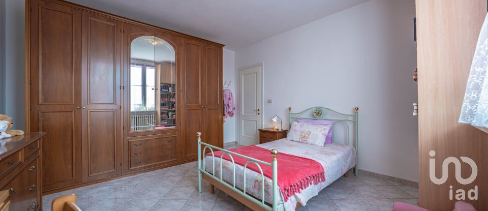 Casale 6 locali di 235 m² in Lagosanto (44023)