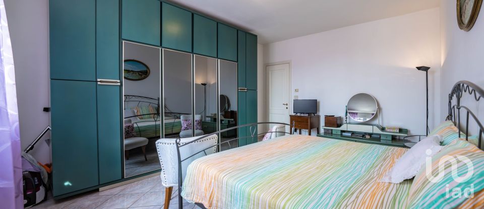 Casale 6 locali di 235 m² in Lagosanto (44023)