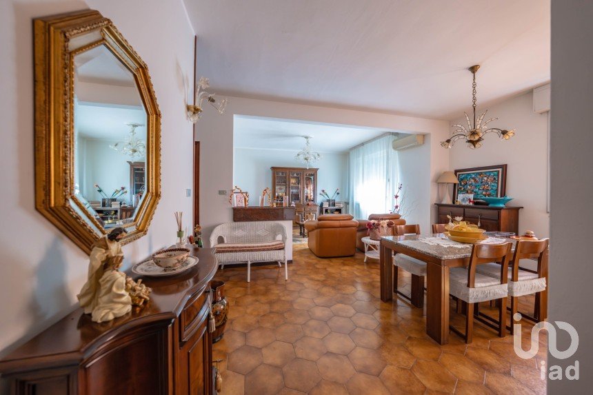 Three-room apartment of 102 m² in Portomaggiore (44015)