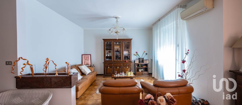 Three-room apartment of 102 m² in Portomaggiore (44015)