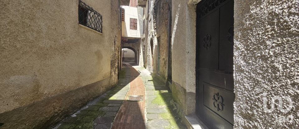 Casa di paese 4 locali di 100 m² in Cosio d'Arroscia (18023)