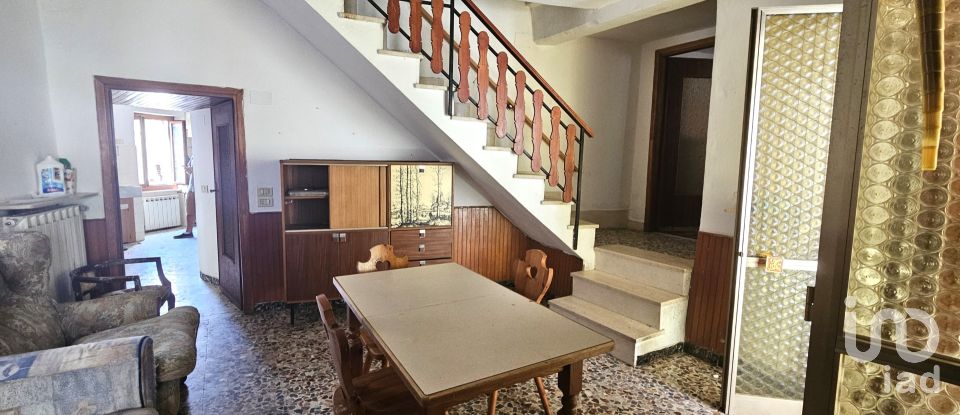 Casa di paese 4 locali di 100 m² in Cosio d'Arroscia (18023)