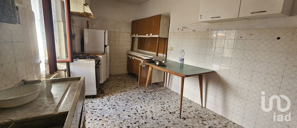 Casa di paese 4 locali di 100 m² in Cosio d'Arroscia (18023)