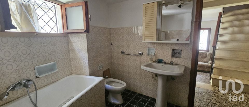 Casa di paese 4 locali di 100 m² in Cosio d'Arroscia (18023)