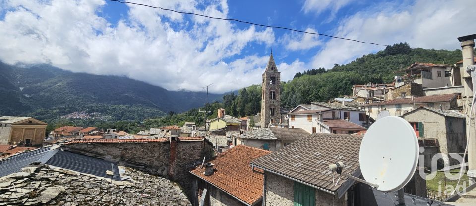 Casa di paese 4 locali di 100 m² in Cosio d'Arroscia (18023)