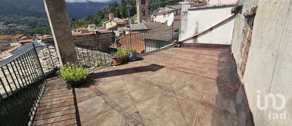 Casa di paese 4 locali di 100 m² in Cosio d'Arroscia (18023)