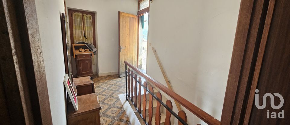 Casa di paese 4 locali di 100 m² in Cosio d'Arroscia (18023)