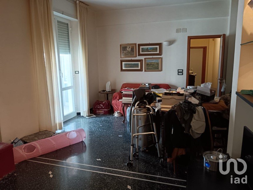 Apartment 7 rooms of 130 m² in Genova (16131)