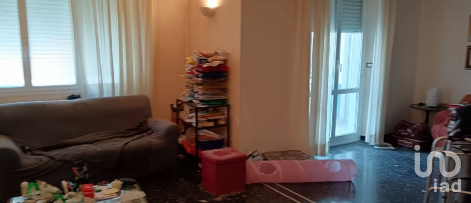 Apartment 7 rooms of 130 m² in Genova (16131)