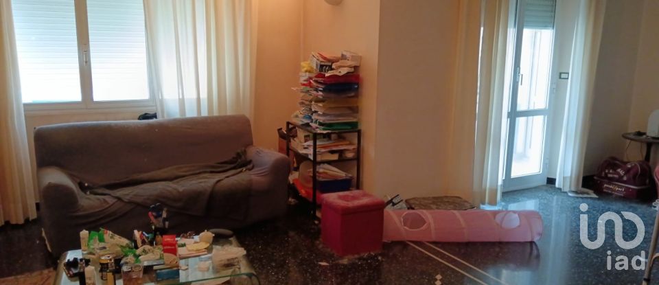Apartment 7 rooms of 130 m² in Genova (16131)
