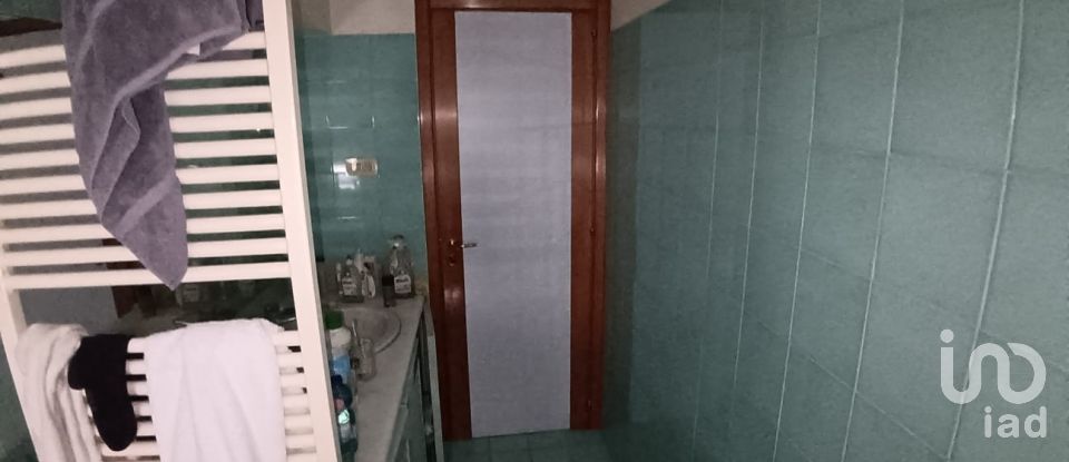 Apartment 7 rooms of 130 m² in Genova (16131)