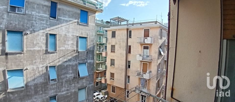 Apartment 7 rooms of 130 m² in Genova (16131)