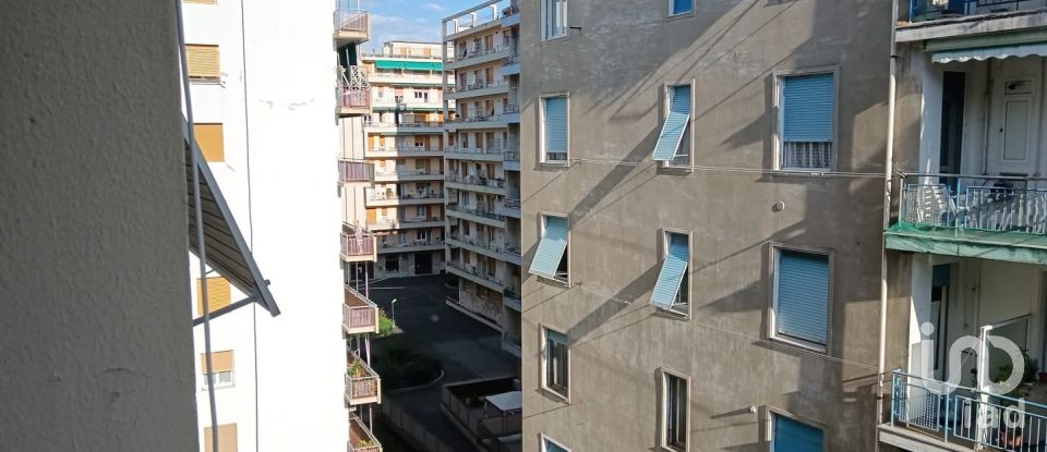 Apartment 7 rooms of 130 m² in Genova (16131)