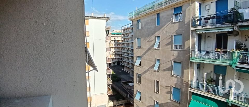 Apartment 7 rooms of 130 m² in Genova (16131)