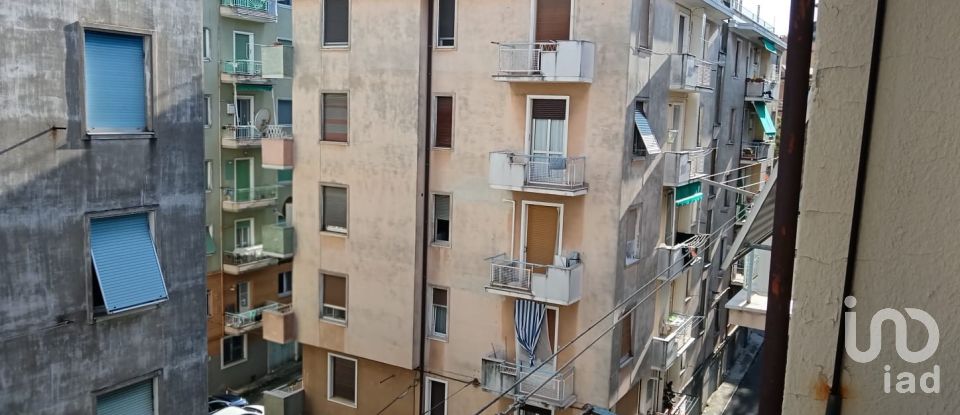 Apartment 7 rooms of 130 m² in Genova (16131)