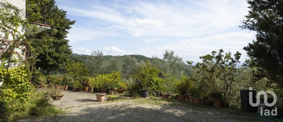 Casa indipendente 21 locali di 600 m² in Pistoia (51100)