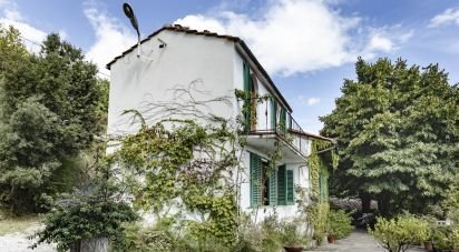 Casa indipendente 21 locali di 600 m² in Pistoia (51100)