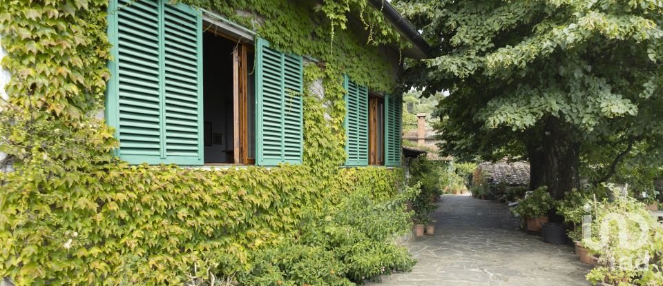 Casa indipendente 21 locali di 600 m² in Pistoia (51100)