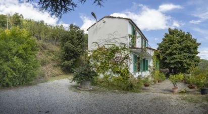 Casa indipendente 21 locali di 600 m² in Pistoia (51100)