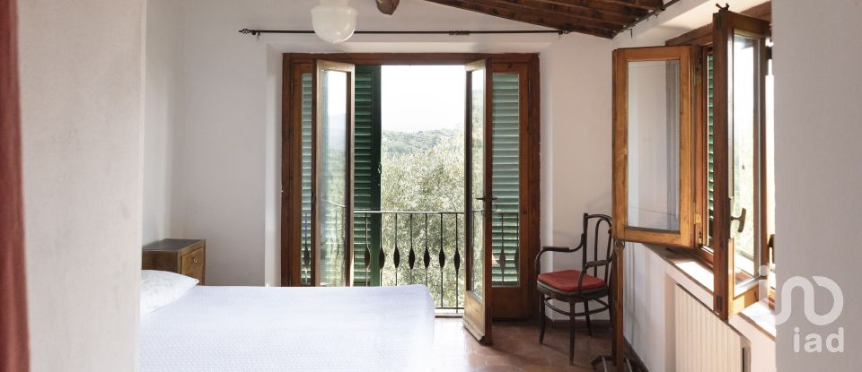 Casa indipendente 21 locali di 600 m² in Pistoia (51100)